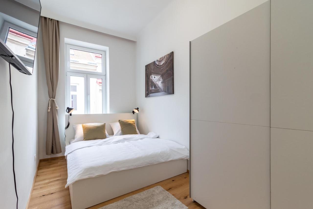וינה Cozy, Generous City Apartment - 10 Min To City-Centre - Contactless 24H Check-In מראה חיצוני תמונה