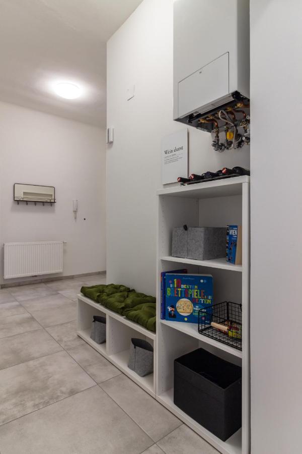 וינה Cozy, Generous City Apartment - 10 Min To City-Centre - Contactless 24H Check-In מראה חיצוני תמונה