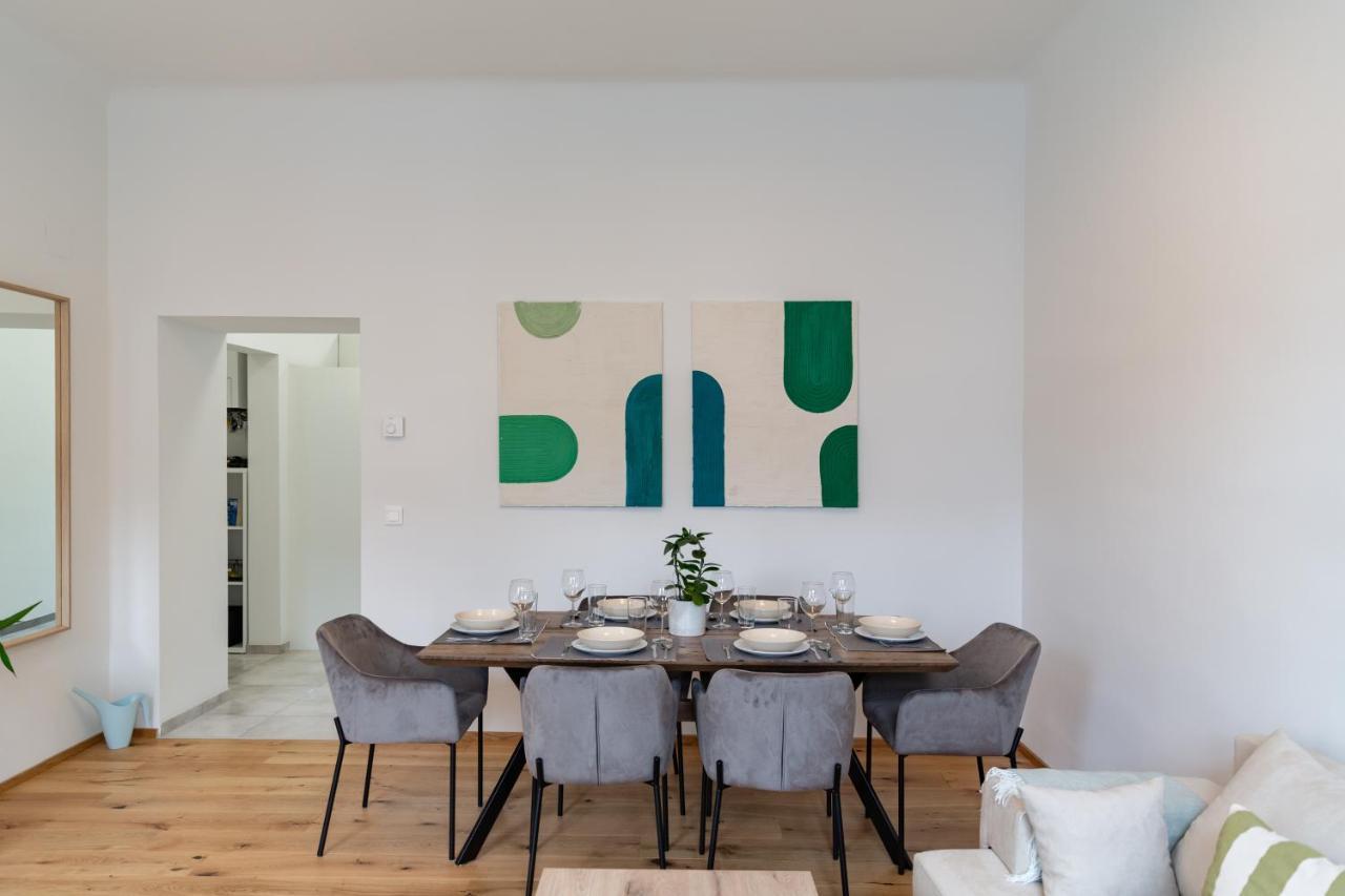 וינה Cozy, Generous City Apartment - 10 Min To City-Centre - Contactless 24H Check-In מראה חיצוני תמונה