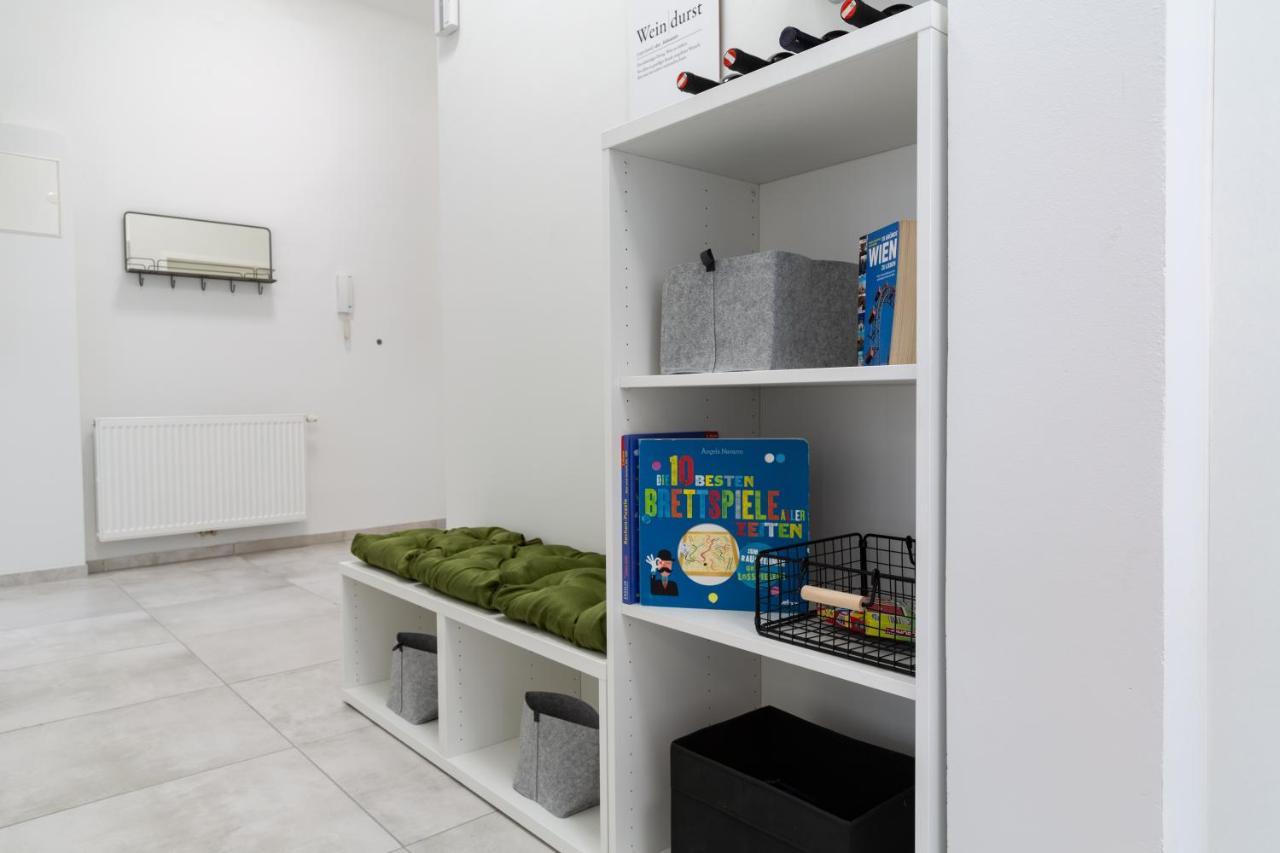 וינה Cozy, Generous City Apartment - 10 Min To City-Centre - Contactless 24H Check-In מראה חיצוני תמונה
