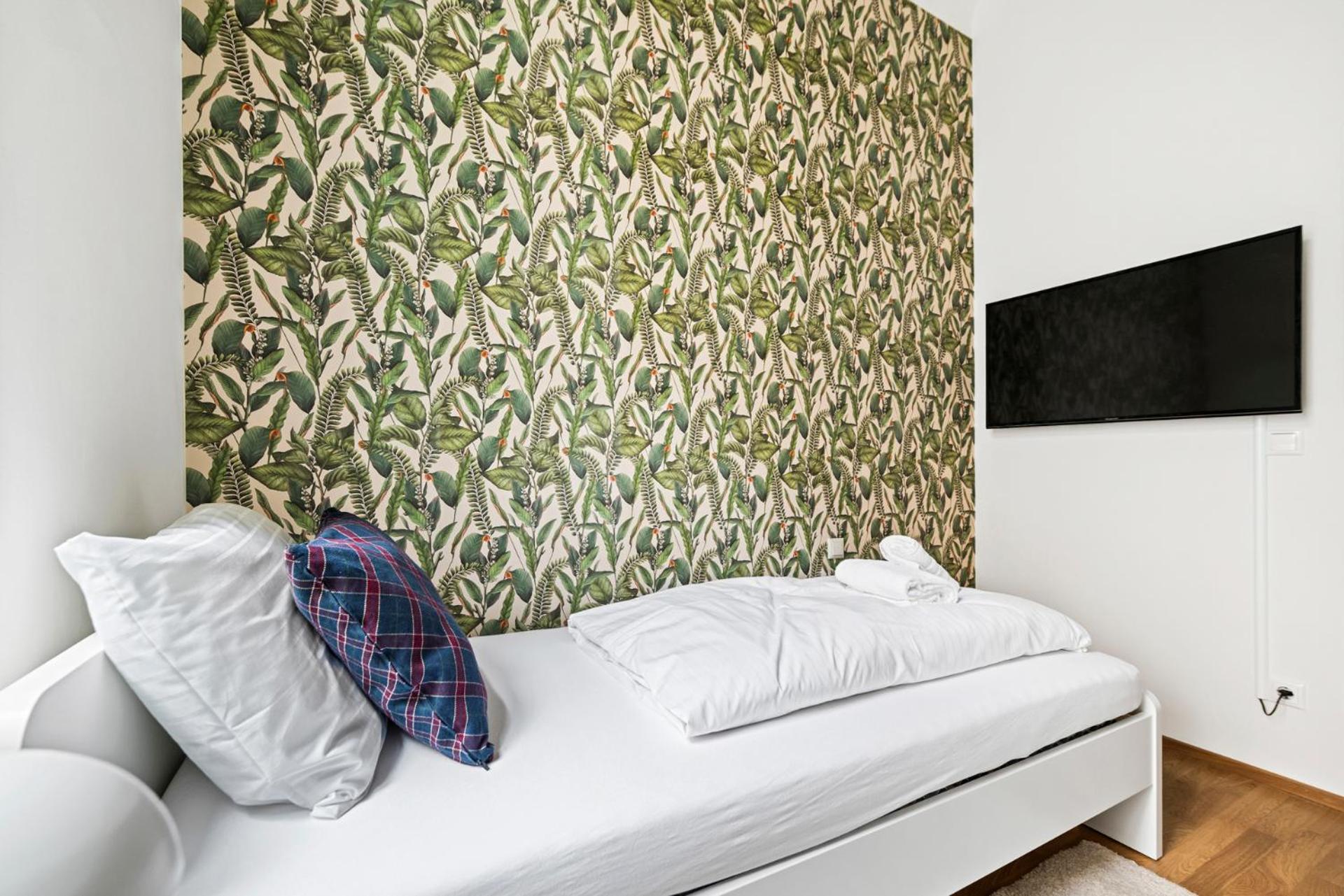 וינה Cozy, Generous City Apartment - 10 Min To City-Centre - Contactless 24H Check-In מראה חיצוני תמונה