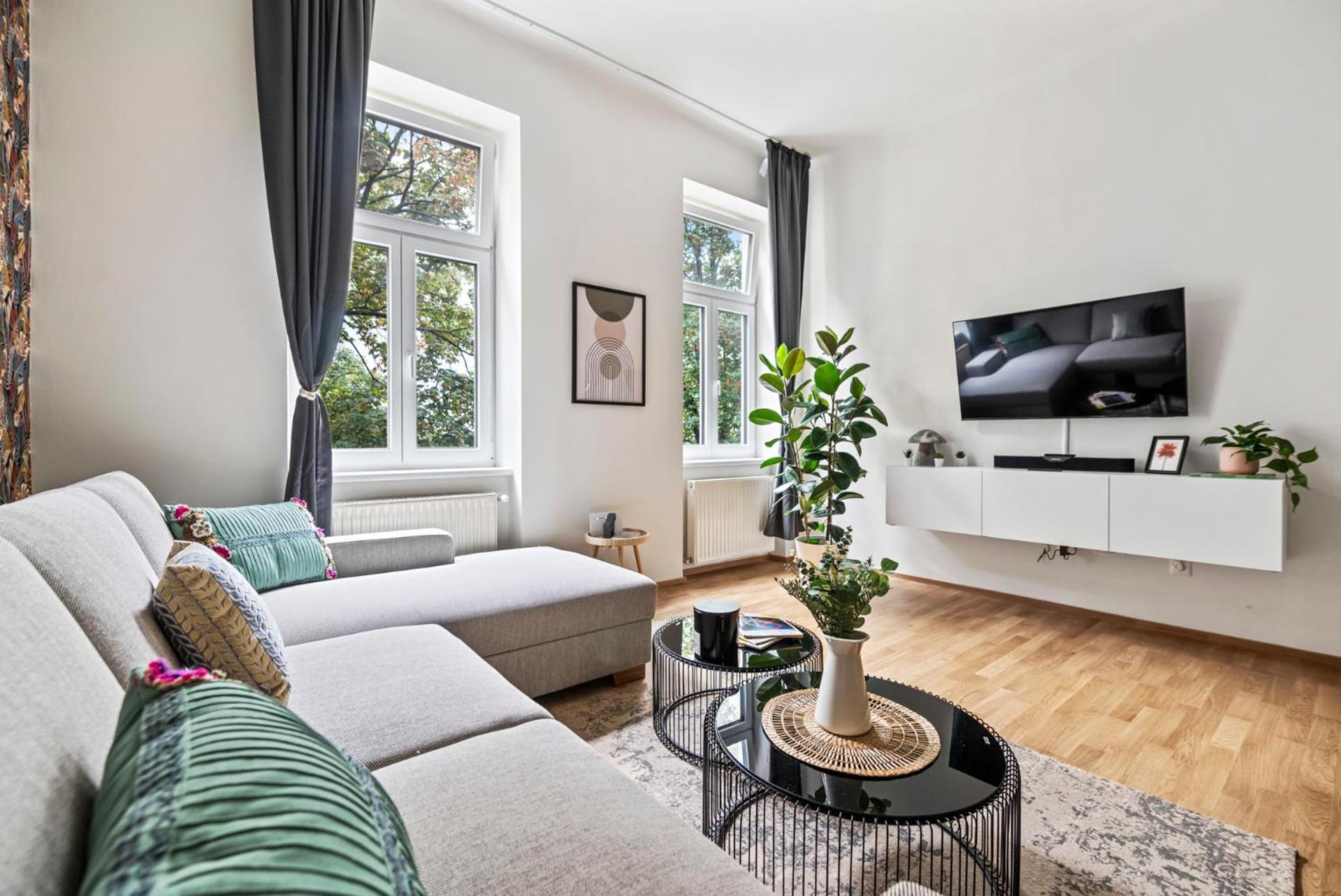 וינה Cozy, Generous City Apartment - 10 Min To City-Centre - Contactless 24H Check-In מראה חיצוני תמונה