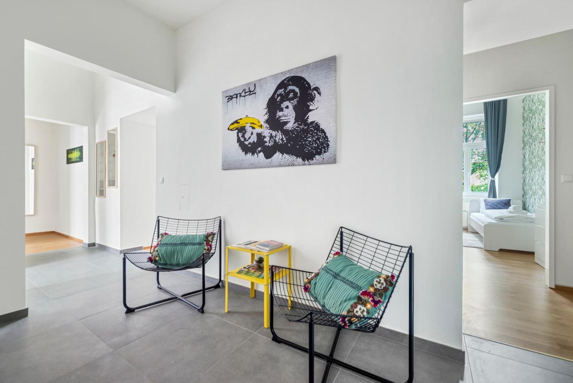 וינה Cozy, Generous City Apartment - 10 Min To City-Centre - Contactless 24H Check-In מראה חיצוני תמונה