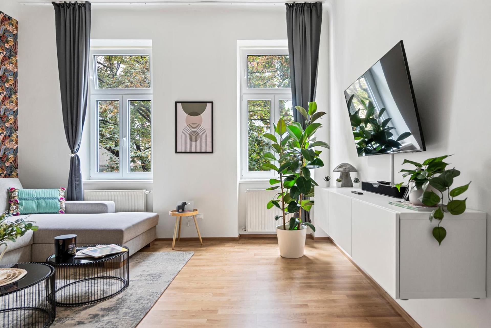 וינה Cozy, Generous City Apartment - 10 Min To City-Centre - Contactless 24H Check-In מראה חיצוני תמונה