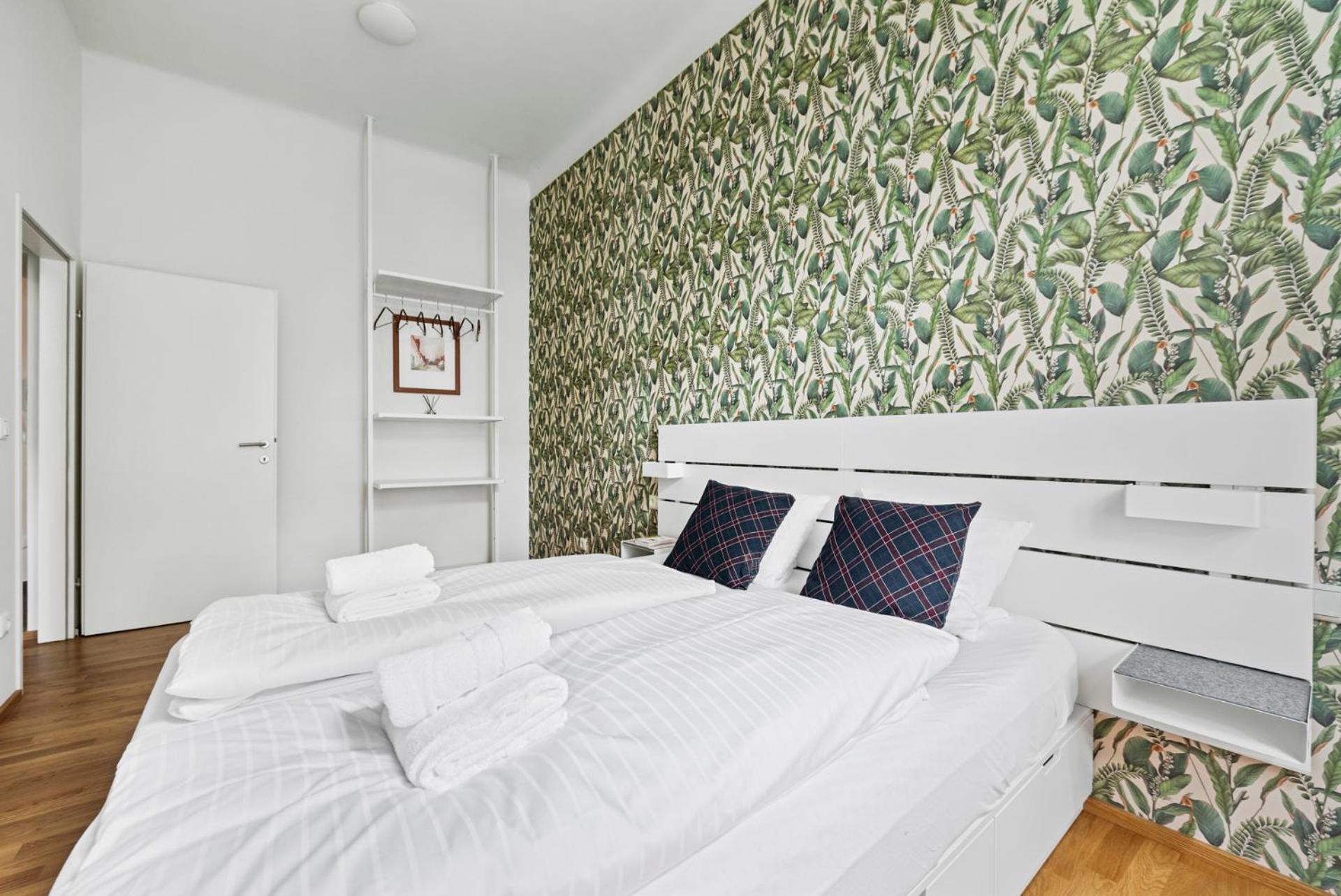 וינה Cozy, Generous City Apartment - 10 Min To City-Centre - Contactless 24H Check-In מראה חיצוני תמונה