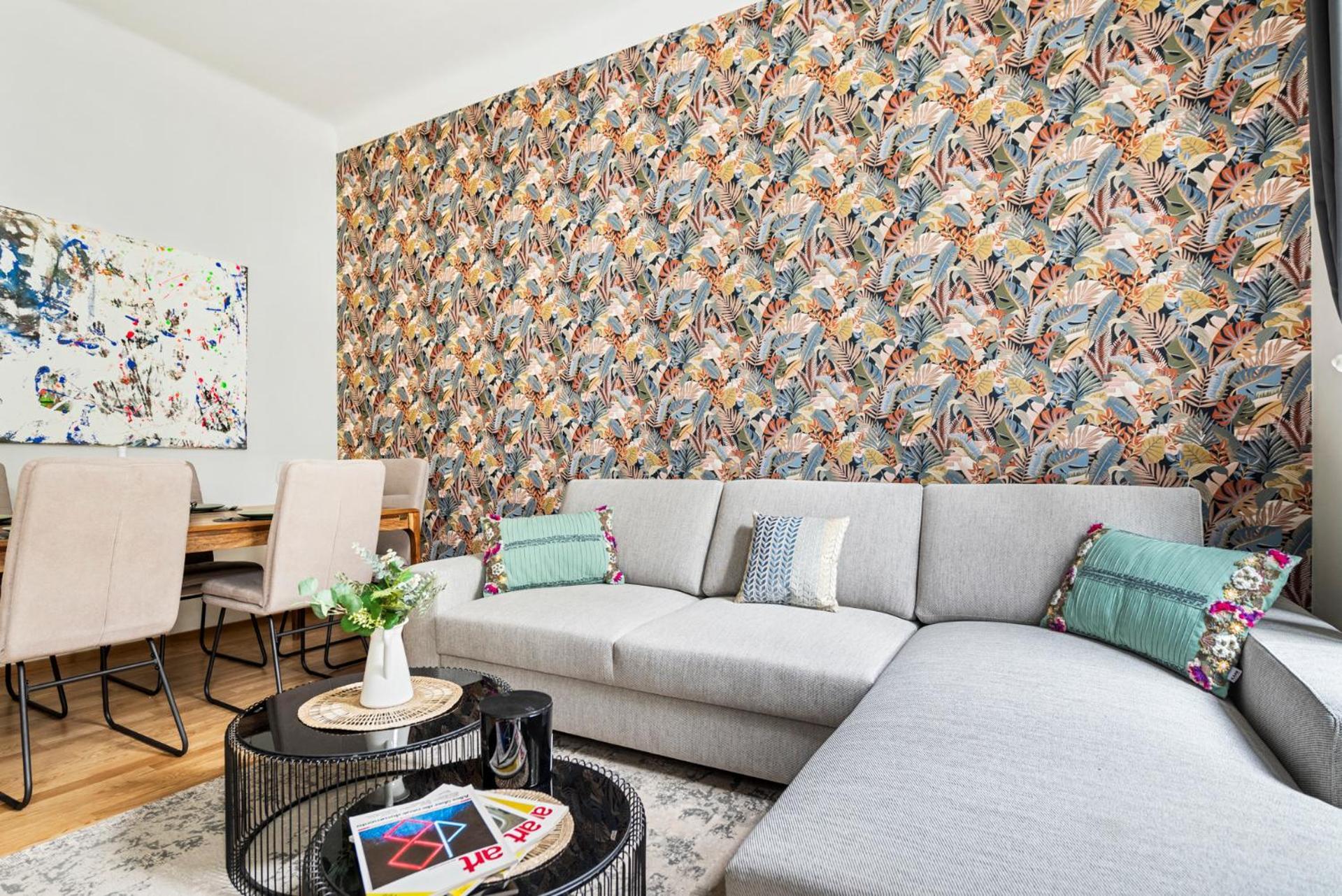 וינה Cozy, Generous City Apartment - 10 Min To City-Centre - Contactless 24H Check-In מראה חיצוני תמונה